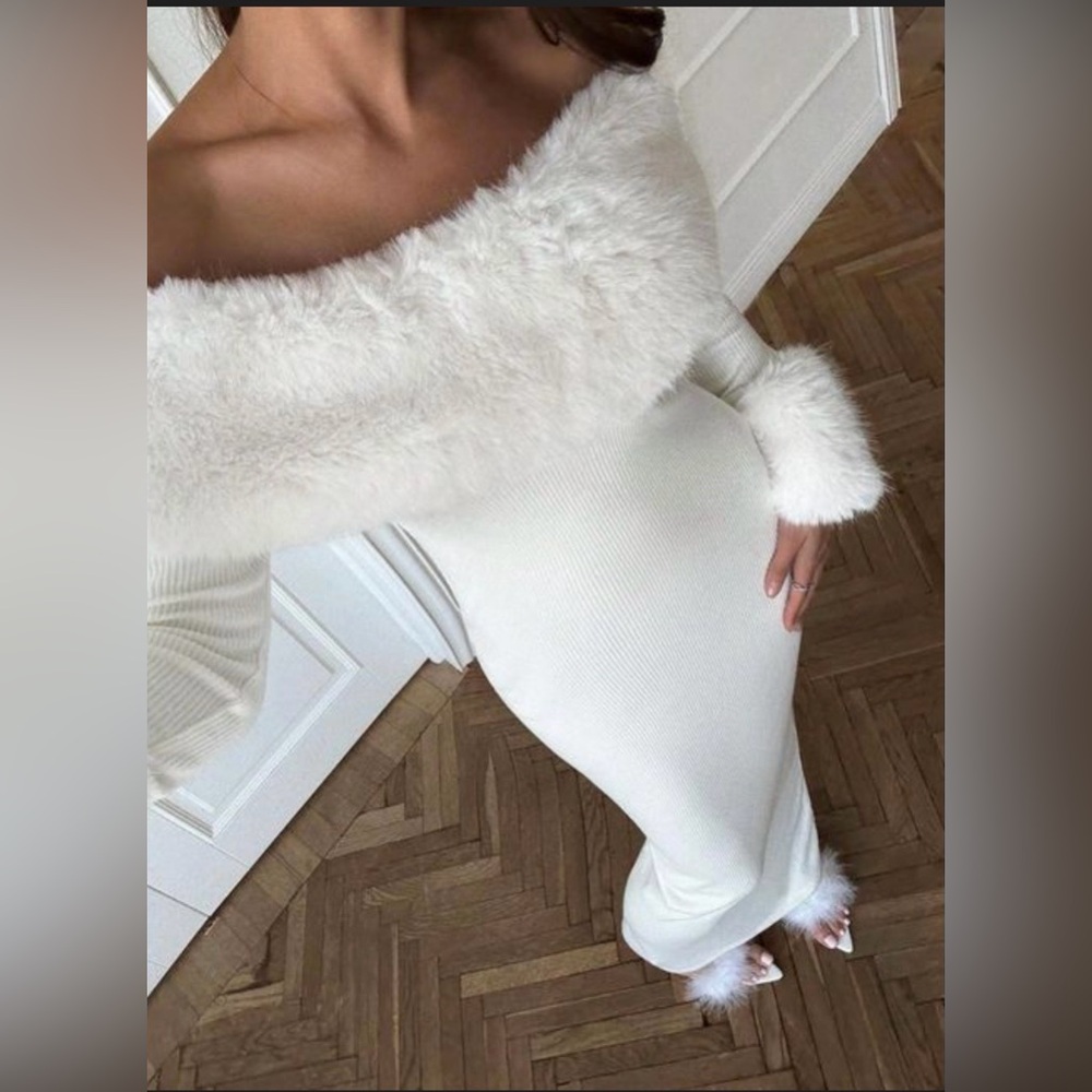 Off-Shoulder White Faux-Fur Trim Maxi Dress
